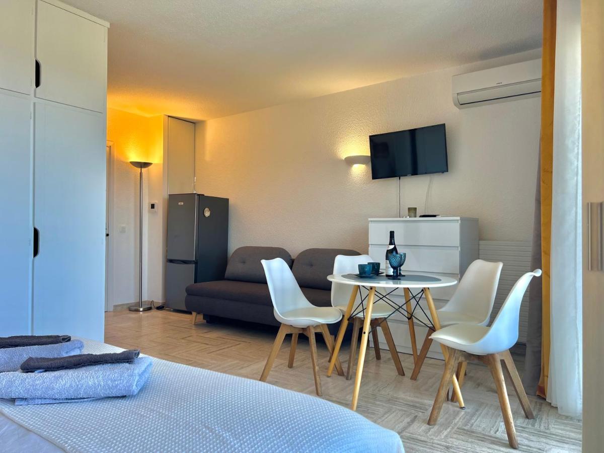 My Resid Appart Cannes Marina Vue Mer Мандельё-ла-Напуль Экстерьер фото